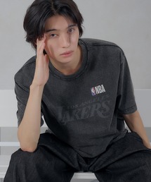 Perushu（ペルーシュ）の「Perushu／NBA チームロゴTシャツ（Tシャツ/カットソー）」