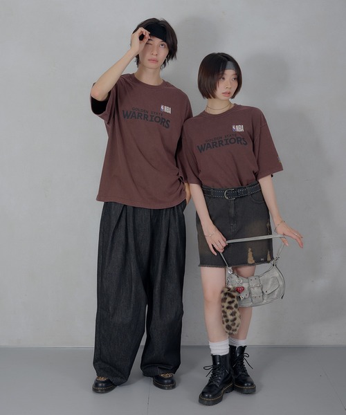 Perushu（ペルーシュ）の「Perushu／NBA チームロゴTシャツ（Tシャツ/カットソー・メンズ・ボルドー/ネイビー/ブラウン/ブラック/ダークブルー/ブラック系・SMALL/MEDIUM/LARGE）」の18枚目の写真