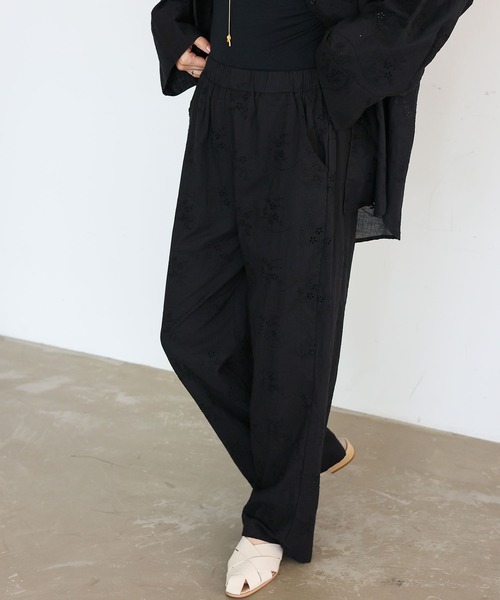 No Rule No Line（ノール－ルノーライン）の「コットンフラワーエンブロイダリーレースパンツ パンチング刺繍レース（スカラップ）レースシアーパンツ（その他パンツ・レディース・ブラック/ホワイト・FREE）」の11枚目の写真