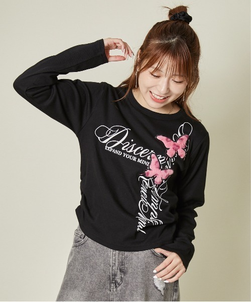 GORGE(ゴージ)の「《フワモコ蝶×シャーリングロゴ》甘辛トップス(Tシャツ/カットソー・レディース・ブラック/オフホワイト・F)」の2枚目の写真