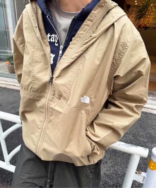 THE NORTH FACE(ザノースフェイス)の「THE NORTH FACE Compact Jacket ザ ノース フェイス コンパクトジャケット(メンズ)(ナイロンジャケット・メンズ・ブラック/アイボリー/カーキ系・SMALL/MEDIUM/LARGE/X-LARGE)」の3枚目の写真