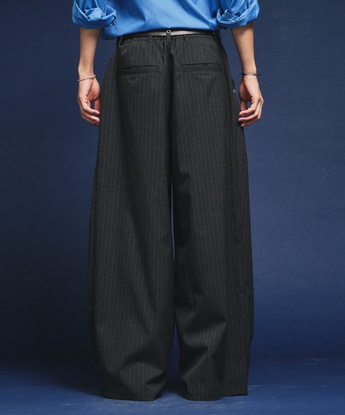 Adoon plain(アドーンプレーン)の「【セットアップ対応】Eyelet-Detail Two-Tuck Wide Slacks / ハトメデザイン2タックワイドスラックス(スラックス・メンズ・その他/チャコールグレー/ブラック/グレー/ブラウン・SMALL/LARGE/MEDIUM)」の14枚目の写真