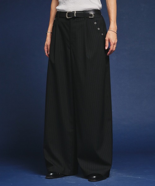 セットアップ対応】Eyelet-Detail Assorted Two-Tuck Wide Slacks