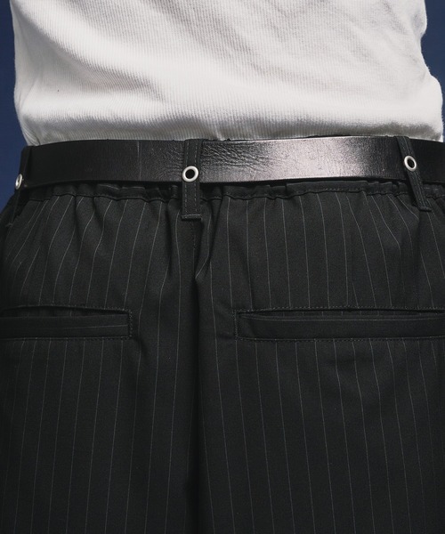 Adoon plain(アドーンプレーン)の「【セットアップ対応】Eyelet-Detail Two-Tuck Wide Slacks / ハトメデザイン2タックワイドスラックス(スラックス・メンズ・その他/チャコールグレー/ブラック/グレー/ブラウン・SMALL/LARGE/MEDIUM)」の12枚目の写真