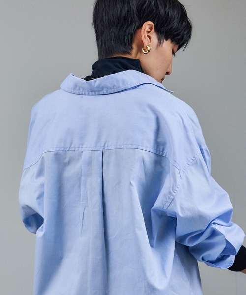 SALON adam et rope'(サロン アダム エ ロペ)の「コットンオックスウォッシュドシャツ(シャツ/ブラウス・レディース・サックスブルー/ベージュ系その他3・FREE)」の8枚目の写真