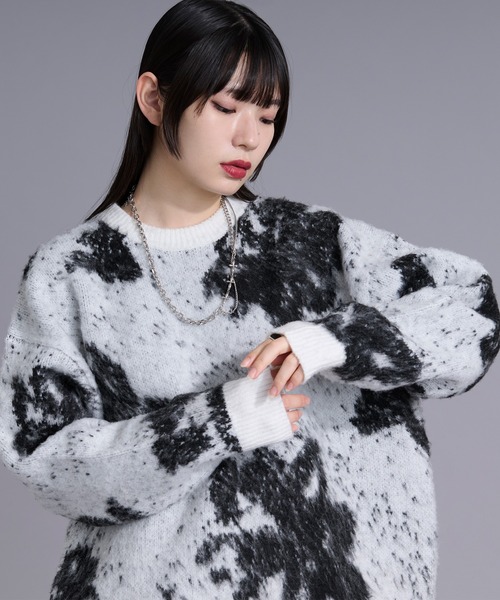 Ellno Loset（エルノロゼット）の「アブストラクトフラワーニット（ニット/セーター・メンズ・パープル/レッド/オフホワイト/ブルーグレー/ブラック・LARGE/MEDIUM/SMALL）」の2枚目の写真