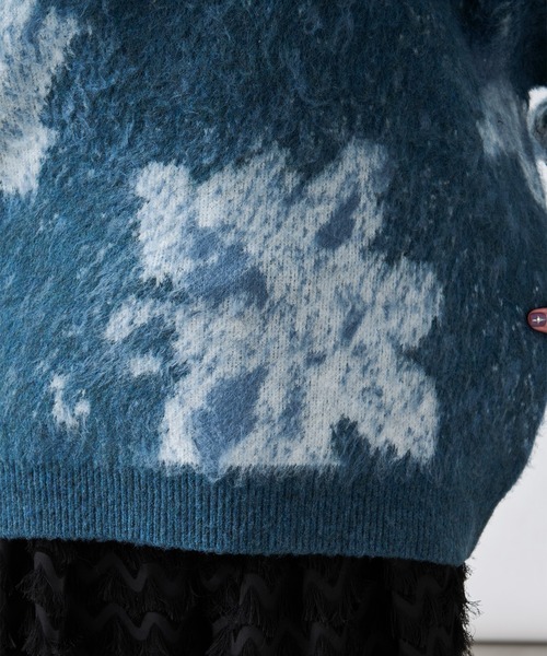 Ellno Loset（エルノロゼット）の「アブストラクトフラワーニット（ニット/セーター・メンズ・パープル/レッド/オフホワイト/ブルーグレー/ブラック・LARGE/MEDIUM/SMALL）」の7枚目の写真