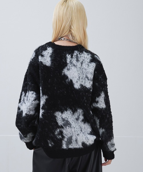 Ellno Loset（エルノロゼット）の「アブストラクトフラワーニット（ニット/セーター・メンズ・パープル/レッド/オフホワイト/ブルーグレー/ブラック・LARGE/MEDIUM/SMALL）」の16枚目の写真