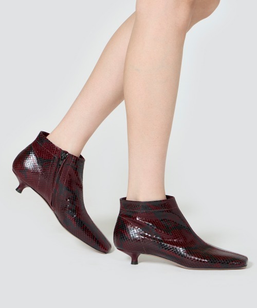 PELLICO（ペリーコ）の「NORA ショートブーツ 3.0cm PYTHON WINE（ブーツ・レディース・ボルドー・35/36/37/38/39）」の4枚目の写真