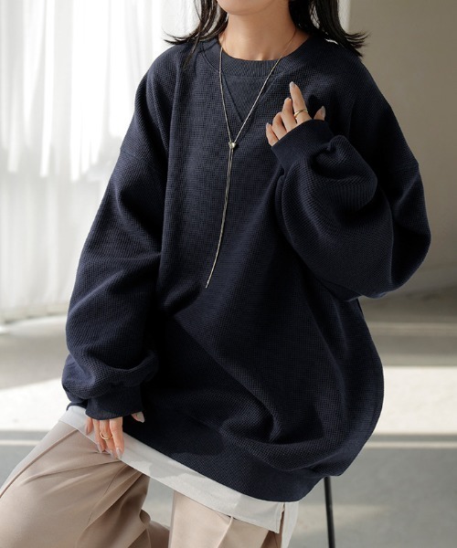 HUG.U(ハグユー)の「ワッフルスウェットプルオーバー(Tシャツ/カットソー・レディース・ブラック/カーキ/ダークブラウン/ダークネイビー/アイボリー/ピンク・FREE)」の19枚目の写真
