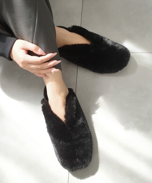 AmiAmi（アミアミ）の「2WAYファーバブーシュパンプス（その他シューズ・レディース・ブラック/グレー・LL/L/S/M）」の4枚目の写真