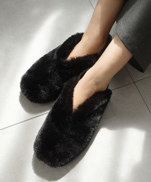 AmiAmi（アミアミ）の「2WAYファーバブーシュパンプス（その他シューズ・レディース・ブラック/グレー・LL/L/S/M）」の6枚目の写真