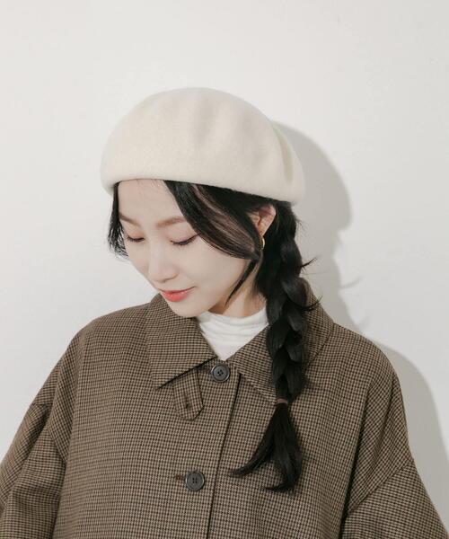 SMELLY（スメリー）の「シンプルバスクベレー（ハンチング/ベレー帽・レディース・グレー/アイボリー/ブラック/レッド・-）」の9枚目の写真