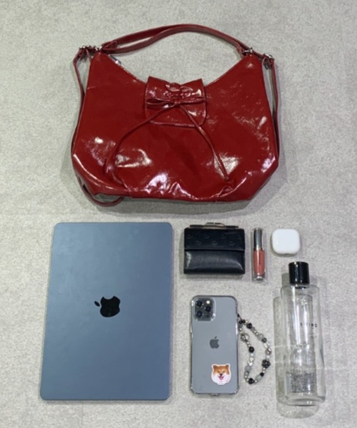 Mejoul（メジュール）の「【2WAY】ギャザーリボン リュック ショルダーレザー トートバッグ（ショルダーバッグ・レディース・シルバー/ブラック/レッド/ホワイト・F）」の16枚目の写真