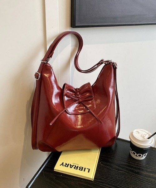 Mejoul（メジュール）の「【2WAY】ギャザーリボン リュック ショルダーレザー トートバッグ（ショルダーバッグ・レディース・シルバー/ブラック/レッド/ホワイト・F）」の19枚目の写真