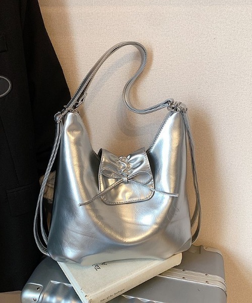 Mejoul（メジュール）の「【2WAY】ギャザーリボン リュック ショルダーレザー トートバッグ（ショルダーバッグ・レディース・シルバー/ブラック/レッド/ホワイト・F）」の21枚目の写真