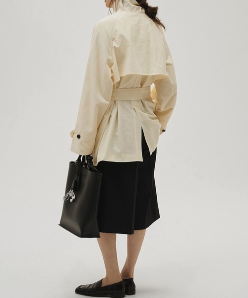 TODAYFUL（トゥデイフル）の「【TODAYFUL/トゥデイフル】Spring Short Trench/スプリングショートトレンチ（トレンチコート・レディース・キナリ/ベージュ・36/38）」の20枚目の写真