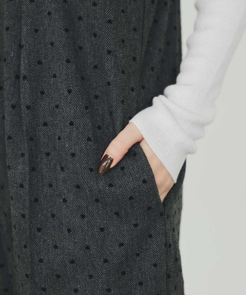 PICCIN PERLA（ピッチンペルラ）の「ハートフロッキーサロペット（サロペット/オーバーオール・レディース・チャコールグレー/ブラック・M）」の20枚目の写真