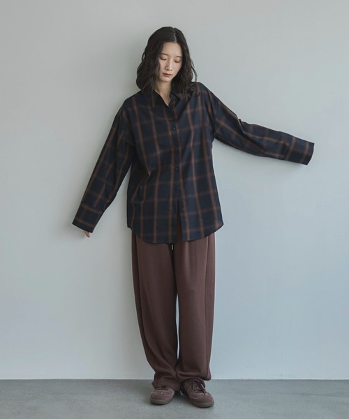 feepur(フェピュール)の「チェックオーバーシャツ(シャツ/ブラウス・レディース・オフホワイト/ネイビー・MEDIUM)」の8枚目の写真