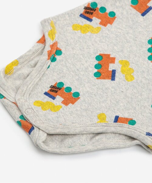 BOBO CHOSES（ボボショーズ）の「総柄Choo Chooボディースーツ【ベビー】（ロンパース・キッズ・ライトグレー・70/80）」の7枚目の写真