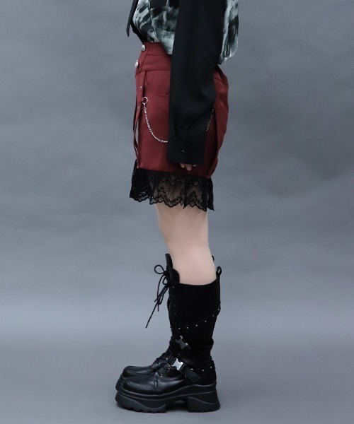 NIBBLE POISON(ニブルポイズン)の「レースフリルショートパンツ(その他パンツ・レディース・ブラック/ワイン/ネイビー・MEDIUM)」の5枚目の写真