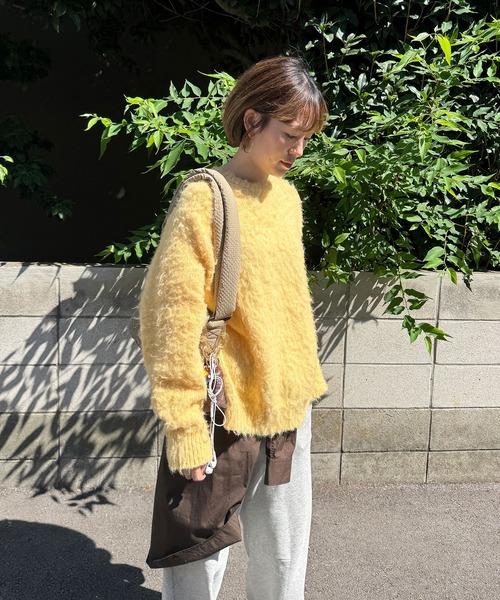 CITEN（シテン）の「＜CITEN＞エッセンシャルシャギーニット（ニット/セーター・レディース・ブラウン系/コバルトブルー/グレー系/レッド/イエロー・FREE）」の4枚目の写真