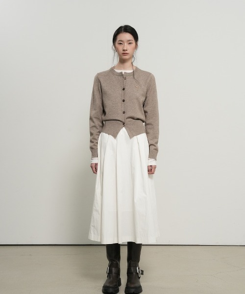 【GENERAL IDEA】ロゴ入りラウンドネック長袖カーディガン / ESSENTIAL CREW NECK CARDIGAN(カーディガン/ボレロ)|GENERAL IDEA(ジェネラルアイデア)