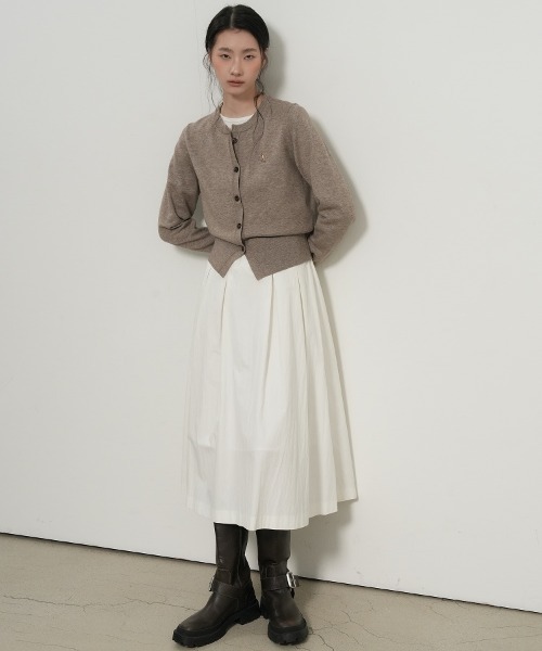 【GENERAL IDEA】ロゴ入りラウンドネック長袖カーディガン / ESSENTIAL CREW NECK CARDIGAN(カーディガン/ボレロ)|GENERAL IDEA(ジェネラルアイデア)