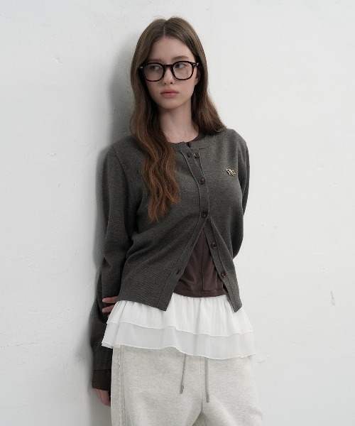 【GENERAL IDEA】ロゴ入りラウンドネック長袖カーディガン / ESSENTIAL CREW NECK CARDIGAN(カーディガン/ボレロ)|GENERAL IDEA(ジェネラルアイデア)