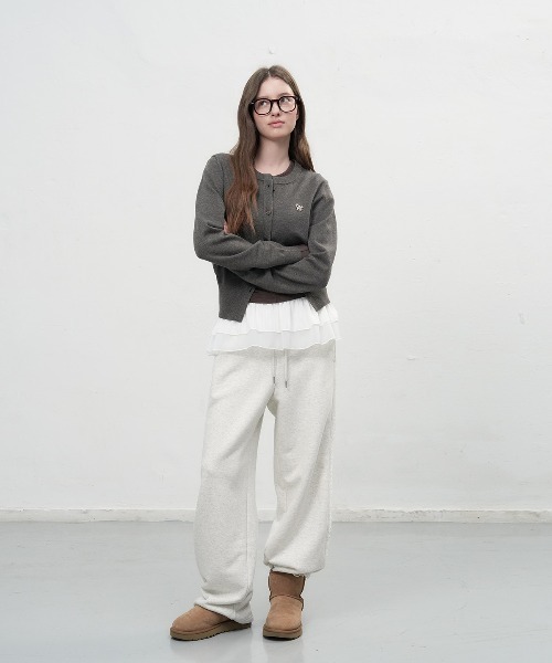 【GENERAL IDEA】ロゴ入りラウンドネック長袖カーディガン / ESSENTIAL CREW NECK CARDIGAN(カーディガン/ボレロ)|GENERAL IDEA(ジェネラルアイデア)