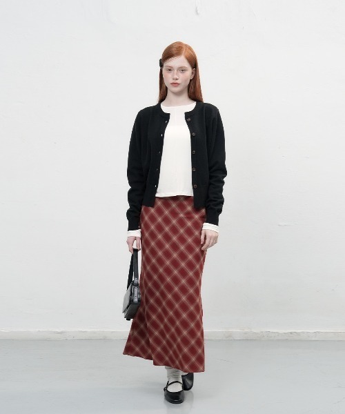 GENERAL IDEA（ジェネラルアイデア）の「essential crew neck cardigan ロゴ入りラウンドネック長袖カーディガン（カーディガン/ボレロ・レディース・グレー/ブラック/パープル/ネイビー/オートミール/チャコール/レッド/キャメル/ホワイト・L/M/S/XS）」の20枚目の写真