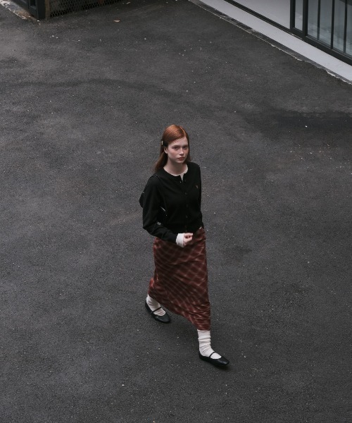 【GENERAL IDEA】ロゴ入りラウンドネック長袖カーディガン / ESSENTIAL CREW NECK CARDIGAN(カーディガン/ボレロ)|GENERAL IDEA(ジェネラルアイデア)