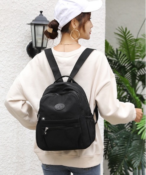 BACKYARD FAMILY(バックヤードファミリー)の「ナイロンリュック yst86z23(バックパック/リュック・レディース・ミント/ネイビー/パープル/オレンジ/グレー/ブラック/レッド・FREE)」の2枚目の写真