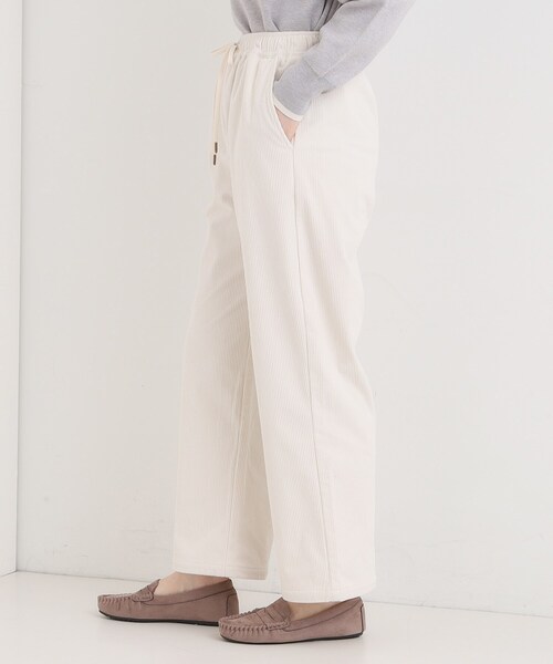 SHOO・LA・RUE(シューラルー)の「【S-LL/洗濯機可/裏起毛】あったかコーデュロイ ワイドパンツ(その他パンツ・レディース・オフホワイト/グレー/ブラウン系・04/03/02/01)」の9枚目の写真