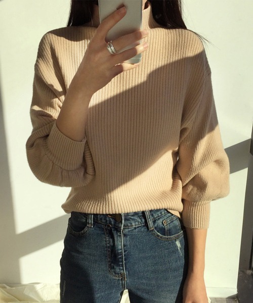 Miniministore(ミニミニストア)の「韓国風リブニットトップスハイネックニット(ニット/セーター・レディース・テラコッタ/グレー/マスタード/ダークベージュ/ベージュ/ホワイト/ピンク/ブラック・FREE)」の6枚目の写真