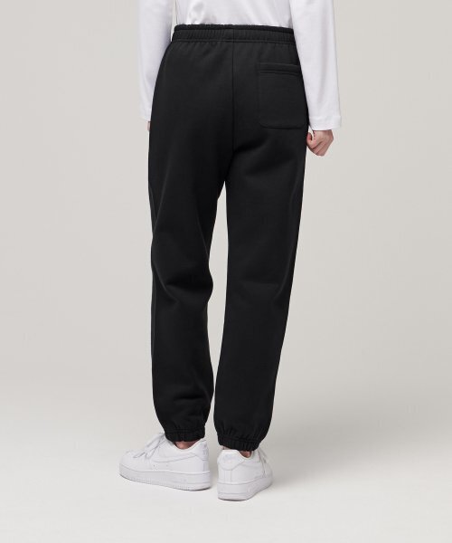 MUSINSA STANDARD WOMAN（ムシンサスタンダードウーマン）の「レディースフリーススウェットパンツ[ブラック]（スウェットパンツ・レディース・その他・SMALL/MEDIUM/LARGE/X-SMALL）」の2枚目の写真