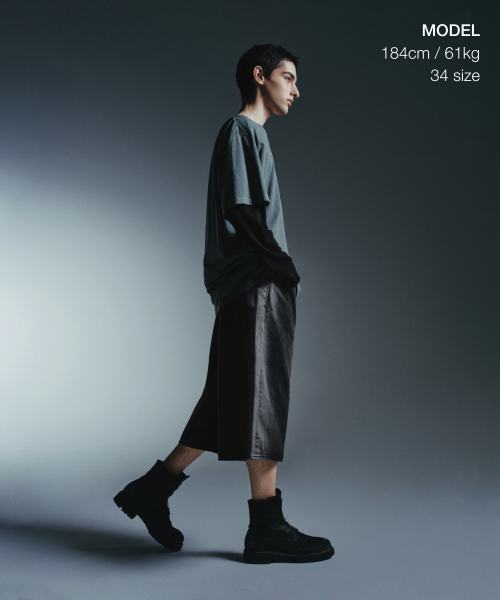 MUSINSA STANDARD（ムシンサスタンダード）の「サイドブラシロングバミューダデニムパンツ[ブラック]（デニムパンツ・メンズ・その他・38/36/34/32/30/31/33/26/27/28/29）」の2枚目の写真