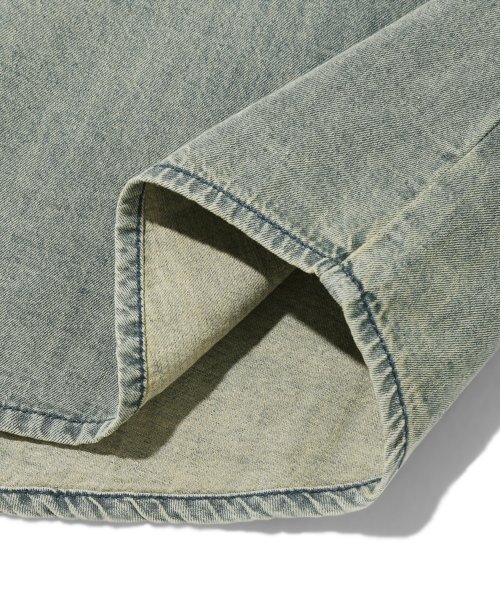 TRILLION(トリリオン)の「ストーンウォッシングオーバーサイズデニム長袖シャツ(ベージュブルー)(シャツ/ブラウス・レディース・その他・X-LARGE/MEDIUM/LARGE)」の10枚目の写真
