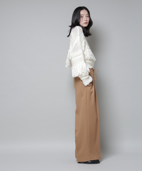 NANO universe（ナノユニバース）の「ストレッチサージピンタックイージーワイドパンツ(セットアップ可)（スラックス・レディース・グレー/ベージュ/ブラック・S/M）」の8枚目の写真