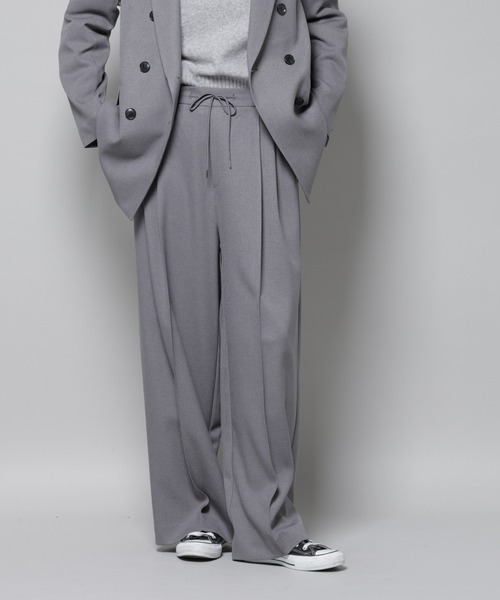NANO universe（ナノユニバース）の「ストレッチサージピンタックイージーワイドパンツ(セットアップ可)（スラックス・レディース・グレー/ベージュ/ブラック・S/M）」の12枚目の写真