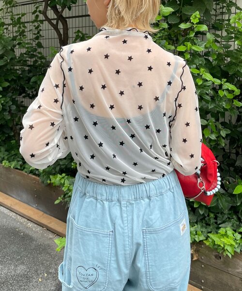 HELLO.SANFRANCISCO(ハローサンフランシスコ)の「【HELLO.SANFRANCISCO/ハローサンフランシスコ】フロッキー星柄シアートップス(Tシャツ/カットソー・レディース・イエロー/ブラック/サックスブルー・ONE SIZE)」の7枚目の写真