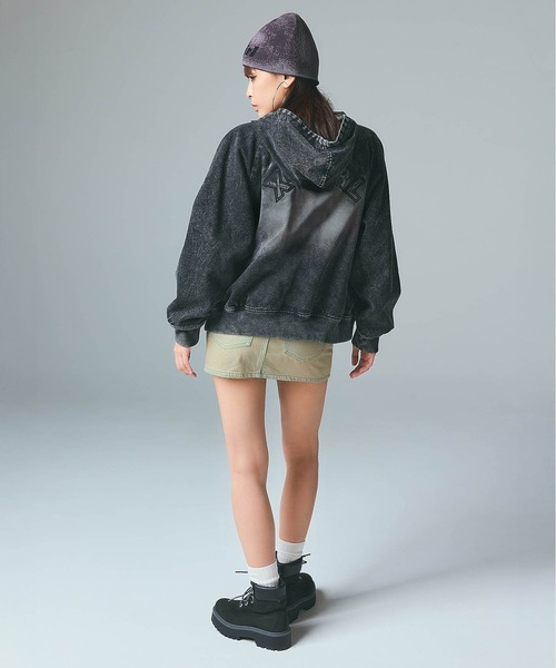 X-girl（エックスガール）の「CURSIVE LOGO DENIM MINI SKIRT（デニムスカート・レディース・ライトインディゴブルー/ピンク・S/M）」の7枚目の写真