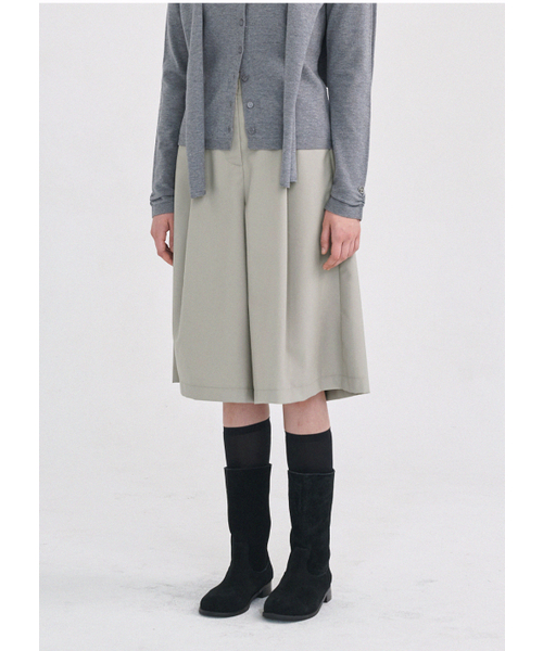 MICANE(ミケーネ)の「ヒューワイドバミューダパンツ(その他パンツ・レディース・ベージュ/ブラック・X-LARGE/XX-LARGE/X-SMALL/SMALL/MEDIUM/LARGE)」の6枚目の写真