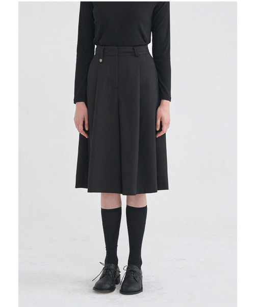 MICANE(ミケーネ)の「ヒューワイドバミューダパンツ(その他パンツ・レディース・ベージュ/ブラック・X-LARGE/XX-LARGE/X-SMALL/SMALL/MEDIUM/LARGE)」の10枚目の写真