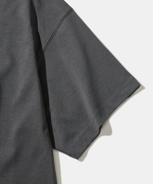 Diamond Layla(ダイアモンドレイラ)の「KKAHO Showtime Short Sleeve T-shirt T94 Charcoal(Tシャツ/カットソー・レディース・その他・SMALL/MEDIUM/LARGE/X-LARGE/XX-LARGE)」の5枚目の写真