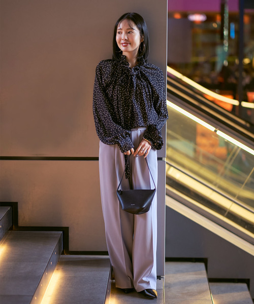 Noble（ノーブル）の「スタンドフリルボウタイブラウス（シャツ/ブラウス・レディース・ブラック/ホワイト・FREE）」の21枚目の写真