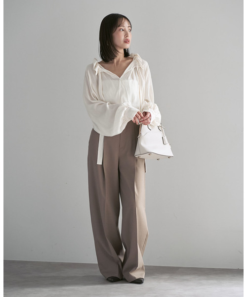 Noble（ノーブル）の「スタンドフリルボウタイブラウス（シャツ/ブラウス・レディース・ブラック/ホワイト・FREE）」の5枚目の写真