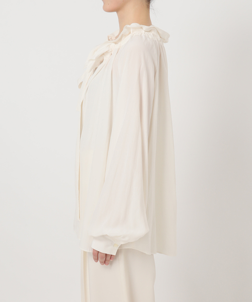 Noble（ノーブル）の「スタンドフリルボウタイブラウス（シャツ/ブラウス・レディース・ブラック/ホワイト・FREE）」の14枚目の写真