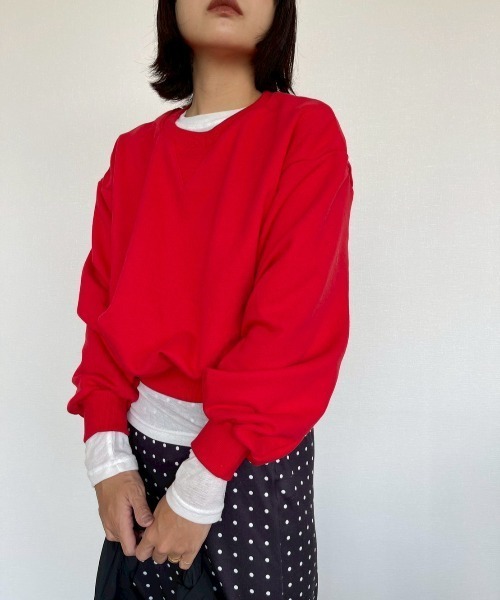 AMAIL（アマイル）の「Balloon Sleeve Sweat（スウェット・レディース・レッド/アイボリー・FREE）」の2枚目の写真