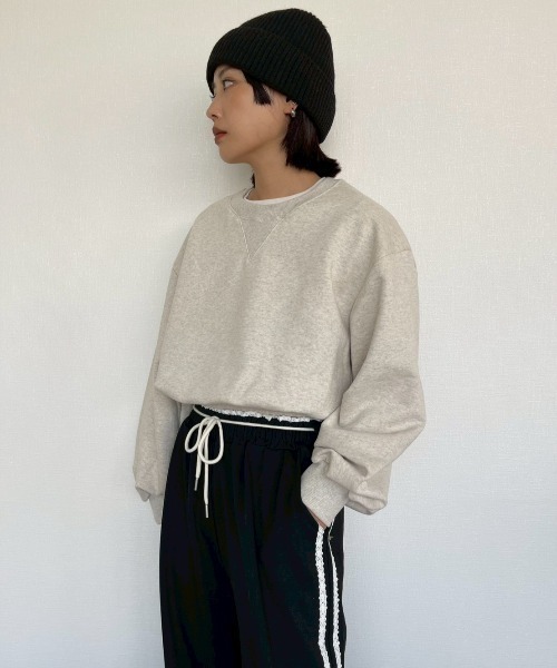 AMAIL（アマイル）の「Balloon Sleeve Sweat（スウェット・レディース・レッド/アイボリー・FREE）」の5枚目の写真